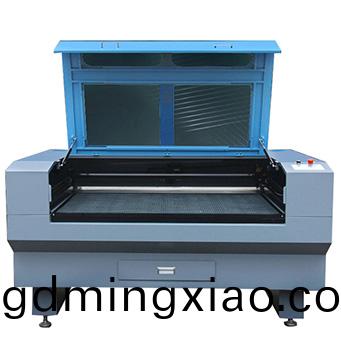1390激(ji)光鵰(diao)刻機(ji)「CO2激光(guang)鵰刻(ke)機(ji)」