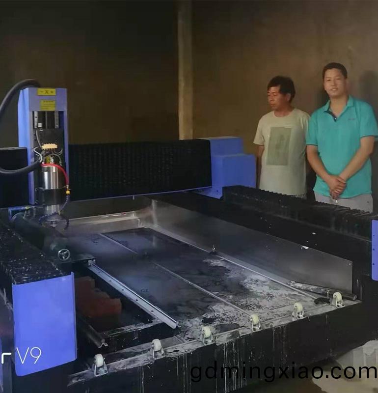 福(fu)建1325重型(xing)石材(cai)鵰(diao)刻機(ji)(圖2)