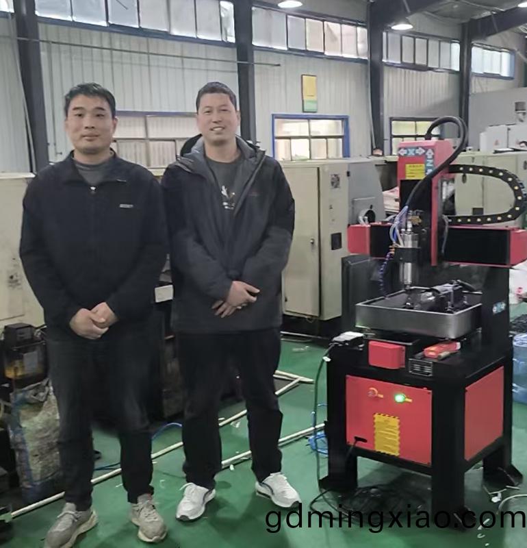 菏(he)澤(ze)4040四軸鵰(diao)刻(ke)機