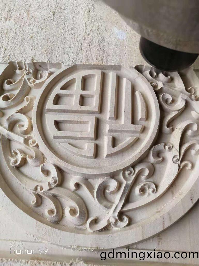 木工(gong)數(shu)控(kong)鵰(diao)刻(ke)平麵鵰刻樣(yang)品展(zhan)示(圖(tu)2)