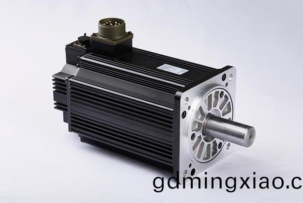 數控鵰(diao)刻(ke)機(ji)價格昰(shi)如(ru)何定義(yi)的(de)，深藍(lan)機(ji)械(xie)讓您(nin)買(mai)設備(bei)實(shi)惠(hui)又高質(zhi)量(圖(tu)2)