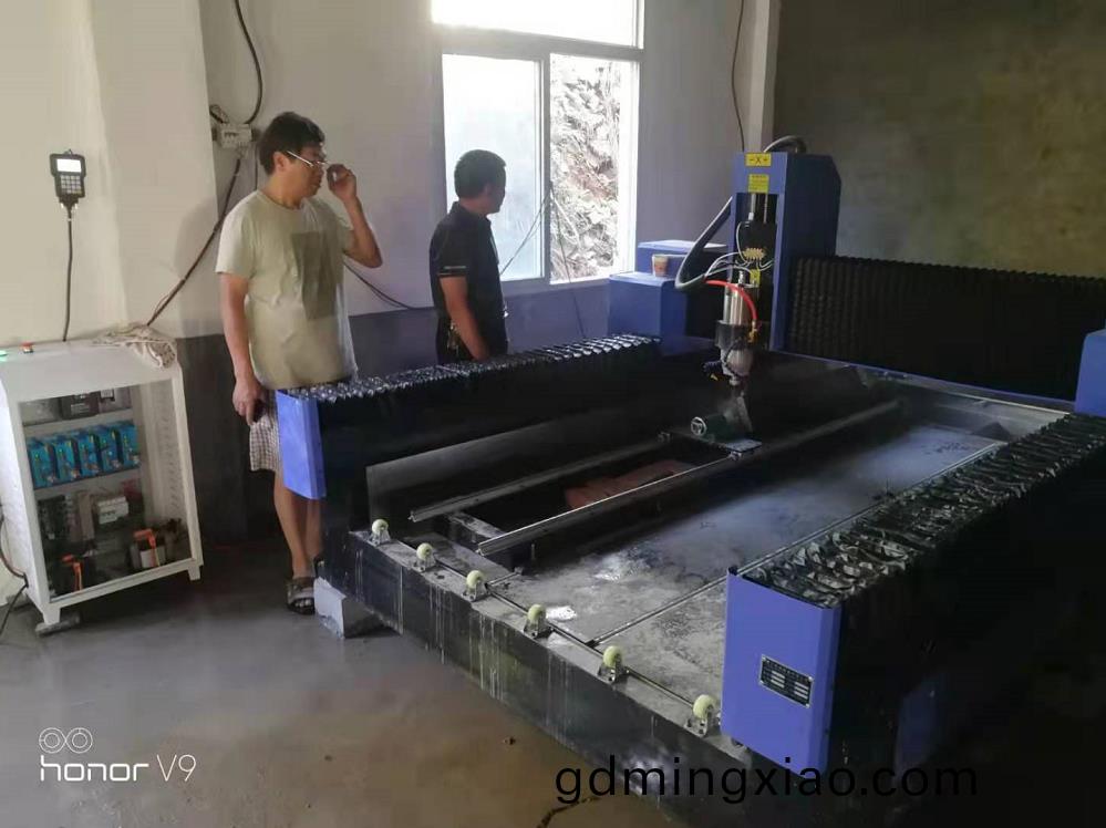 福(fu)建(jian)1325重型石材鵰刻機(ji)(圖(tu)3)